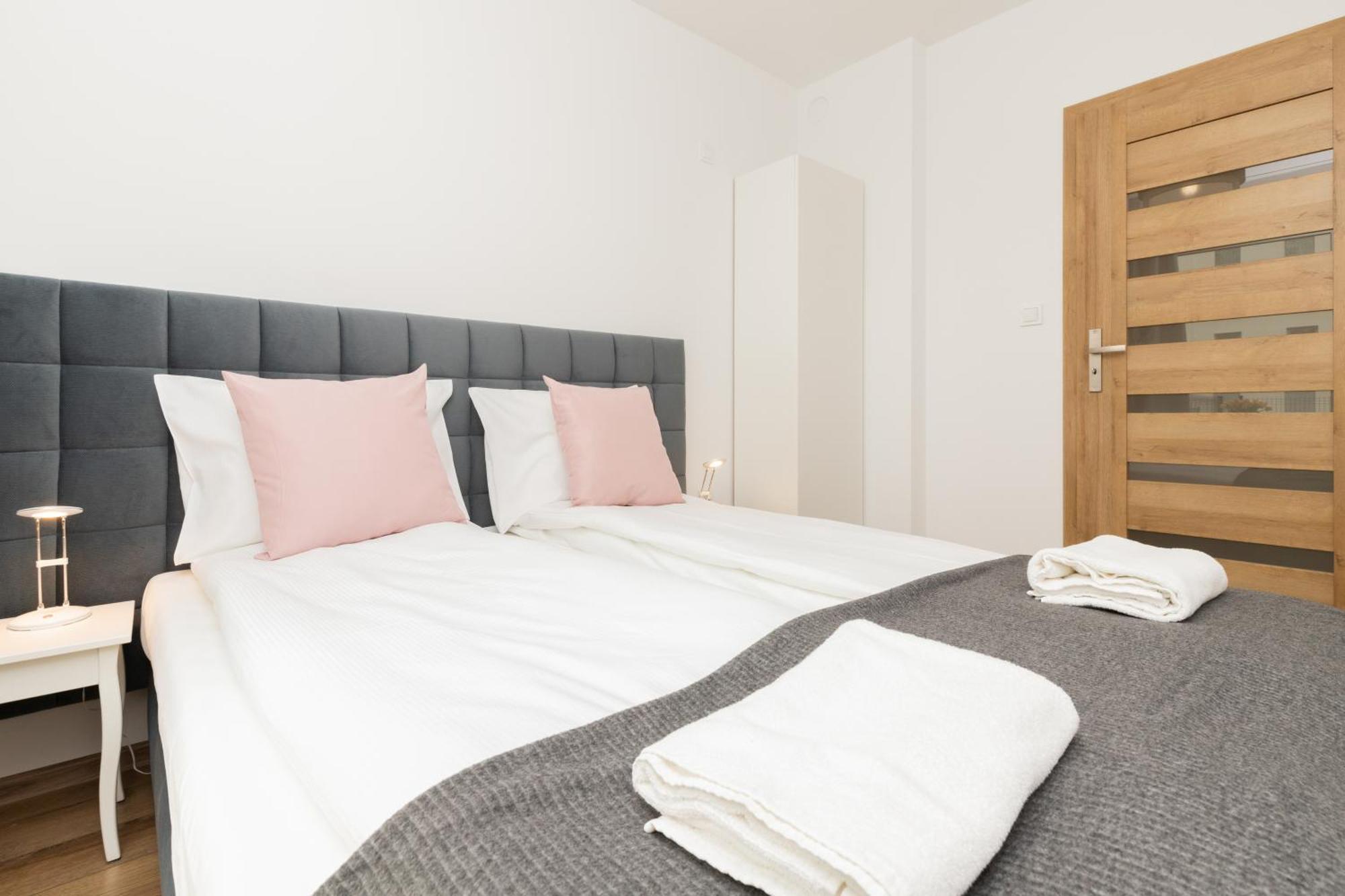 Totu Home Marina Gdansk Modern Apartment מראה חיצוני תמונה